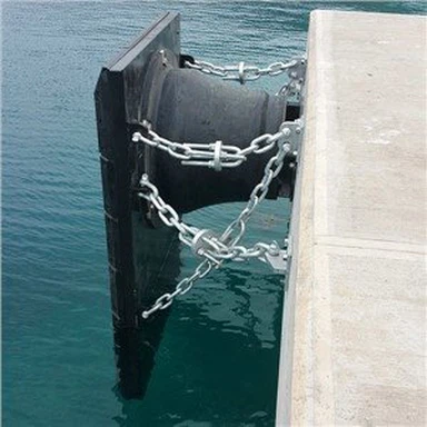 700H Super Cone Fender System для дока Wharf